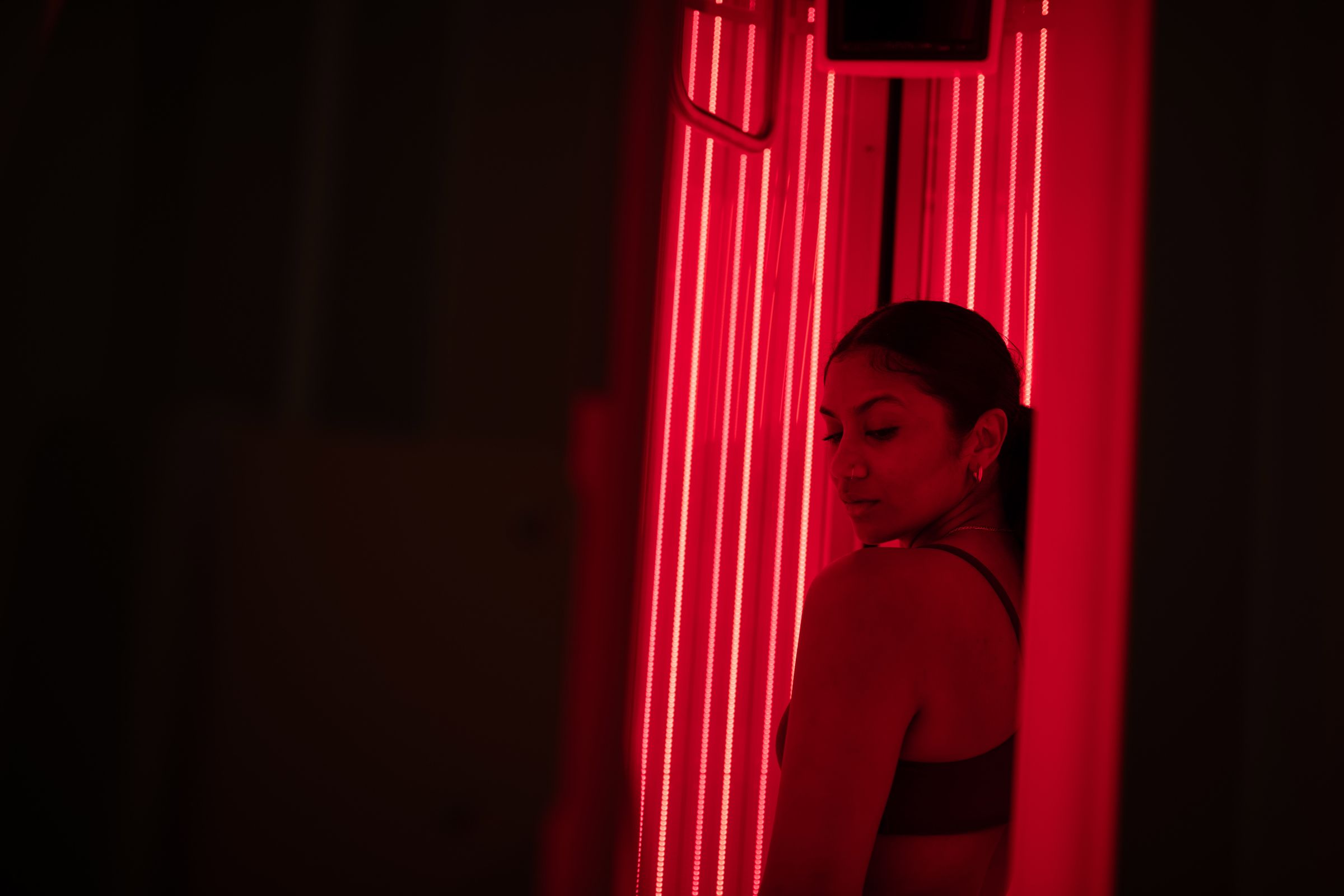 Red light therapy booth at Boon Wellness